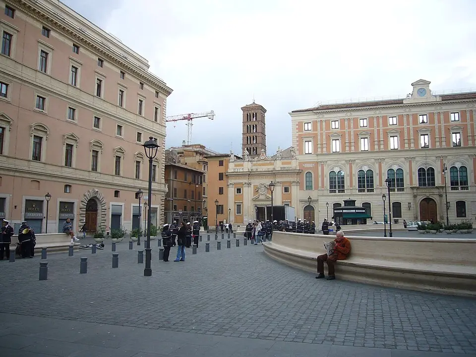 piazza di San Silvestro