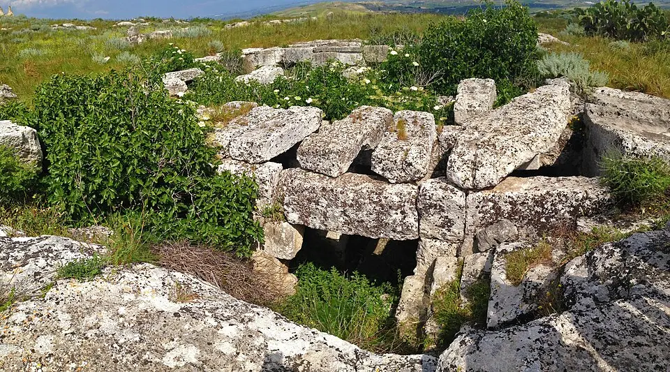 Bild: Codas2 · CC BY-SA 3.0 Monte San Basilio