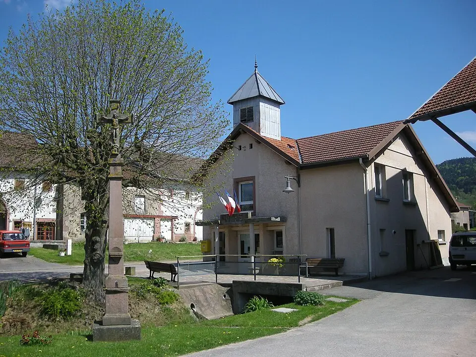 Image: Ji-Elle · Public domain Combrimont