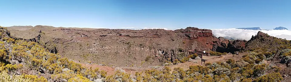 Image: Dunog · Public domain Commerson Crater
