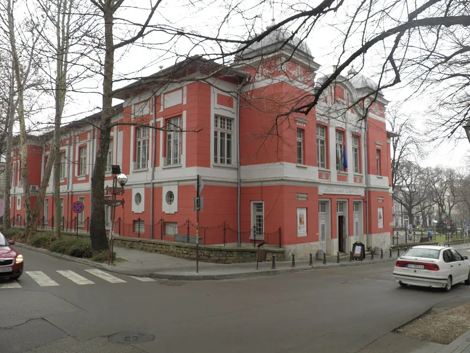 Първо българско народно читалище Еленка и Кирил Д.Аврамови - 1856