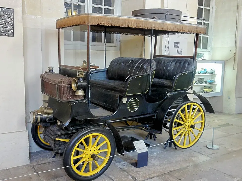 musée national de la voiture et du tourisme