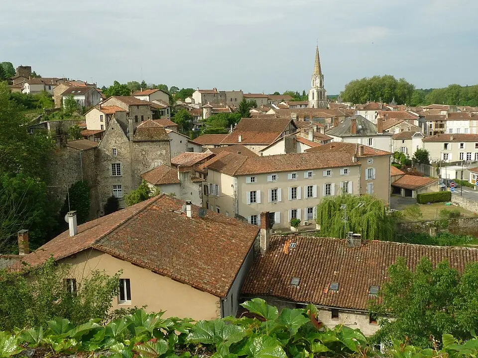 Confolens (obec)