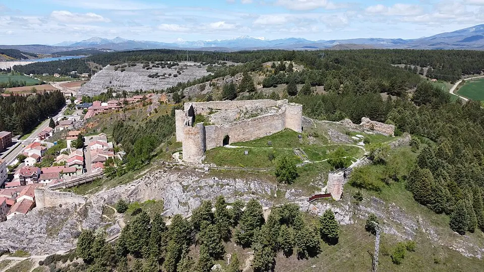 castillo de Aguilar de Campoo