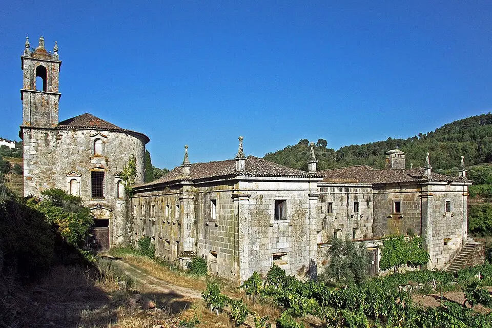 Mosteiro de Santa Maria de Maceira Dão