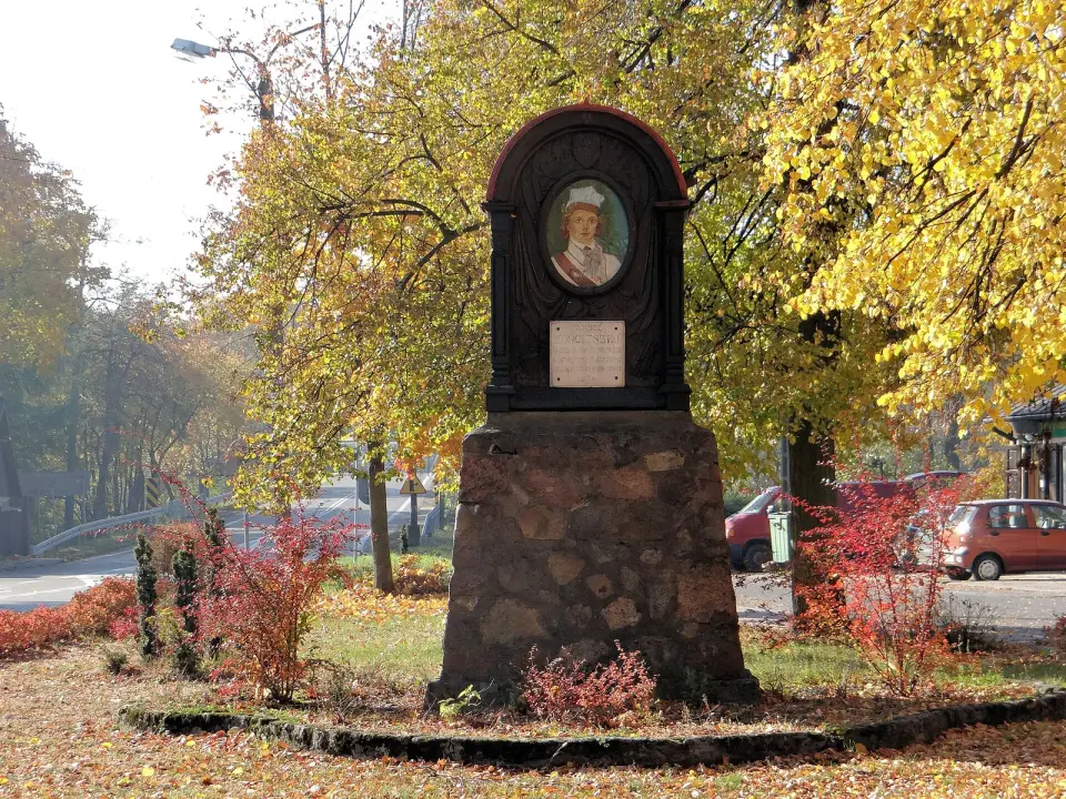 Pomnik Tadeusza Kościuszki w Puszczy Mariańskiej