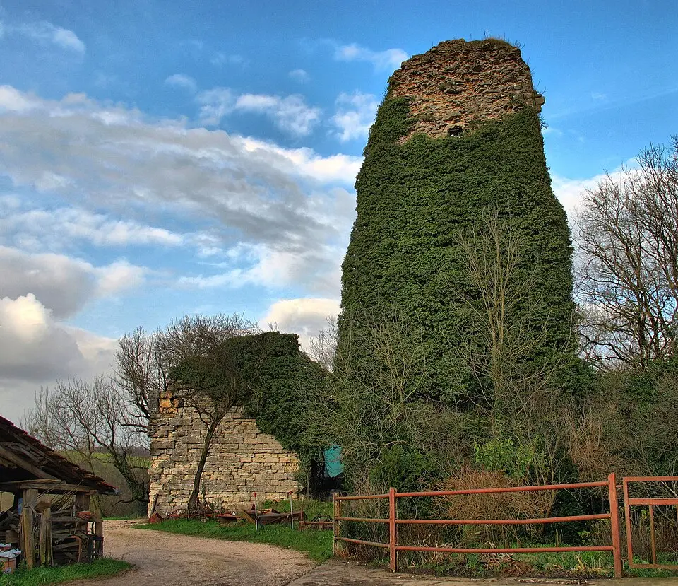 Obrázek: JGS25 · CC BY-SA 3.0 château de Corcondray