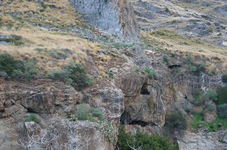 grottes de Coreca