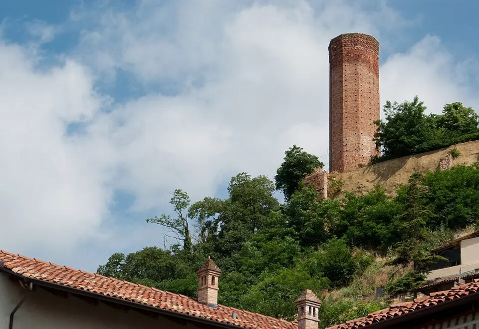 Torre di Corneliano d'Alba