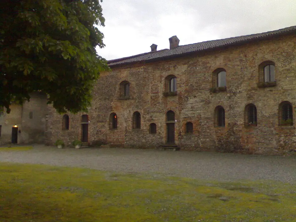 castello Borromeo