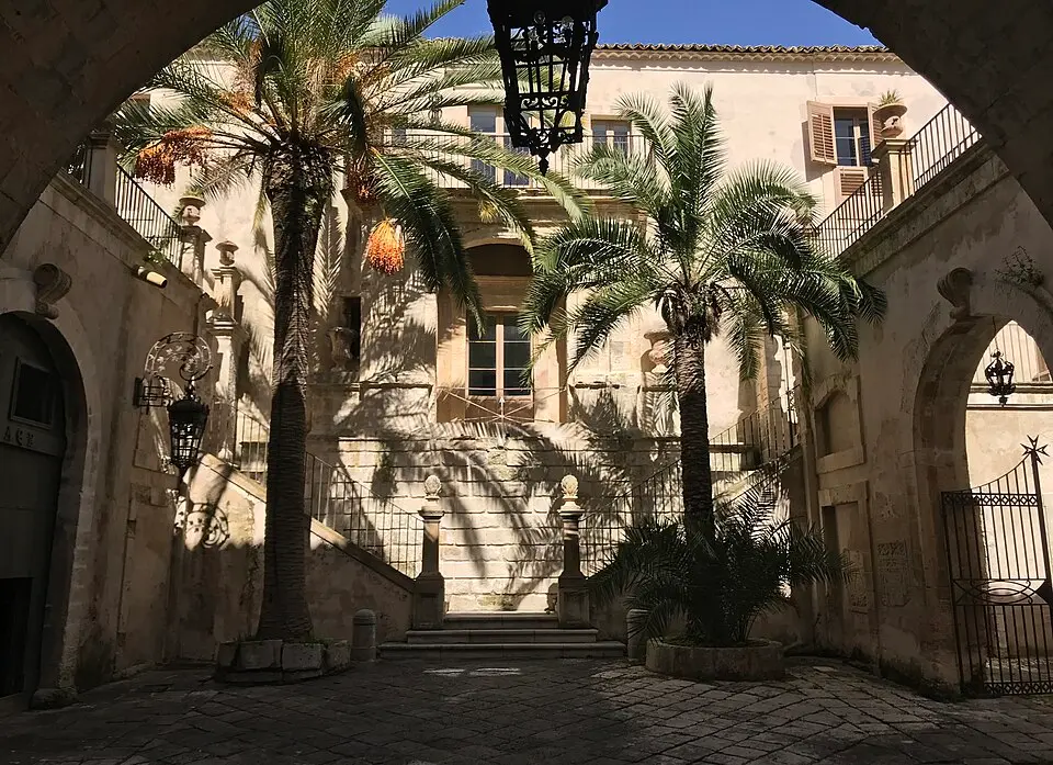 Palazzo Di Lorenzo del Castelluccio