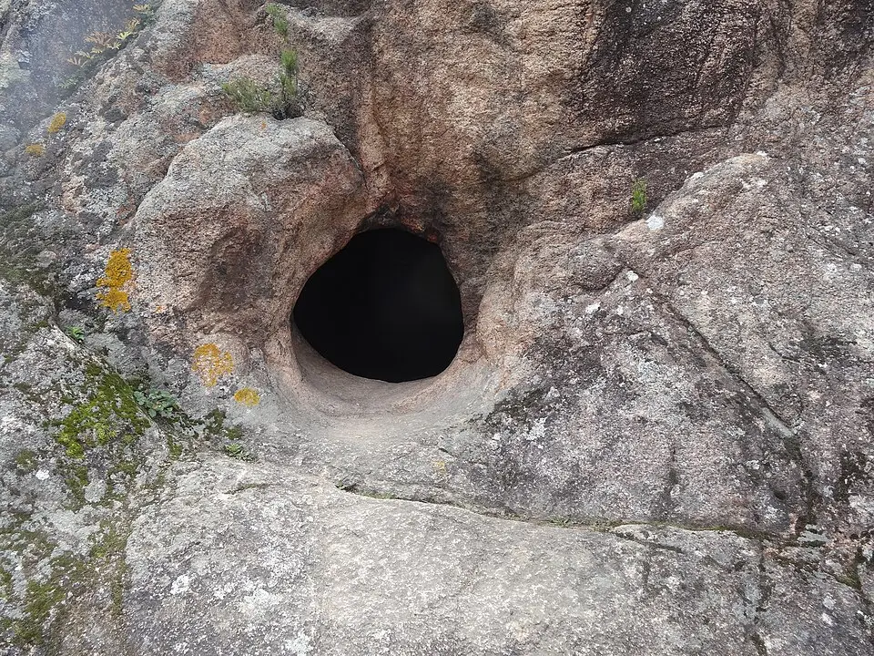 Cova de la Tuna