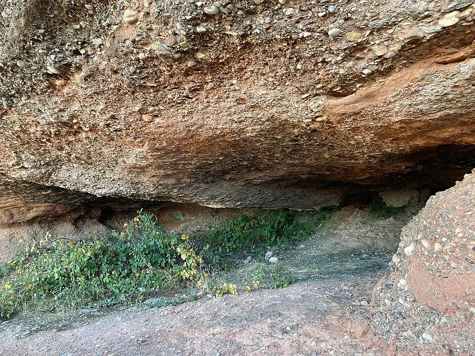 cueva del Bisbe