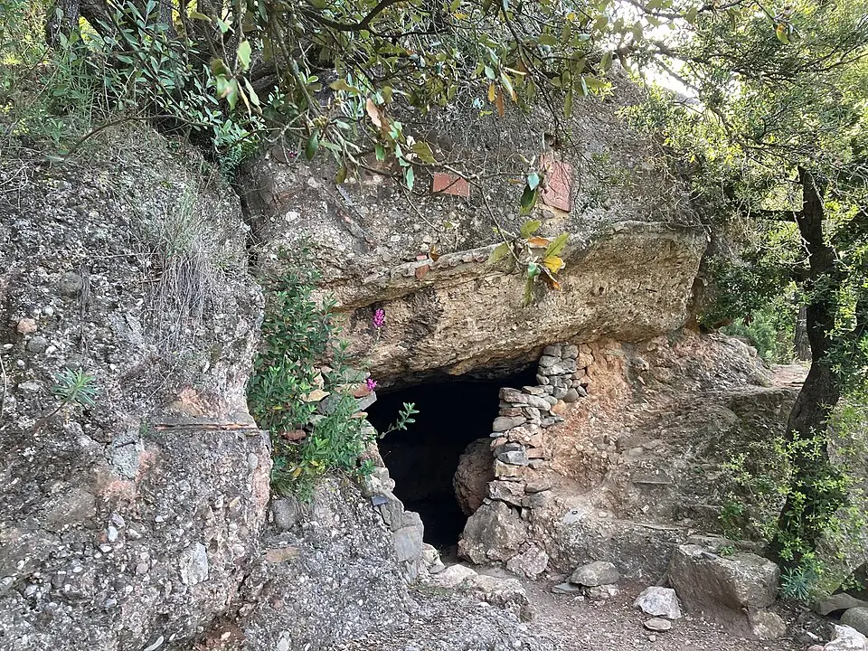 cueva del Racó Gran de Mata-rodona