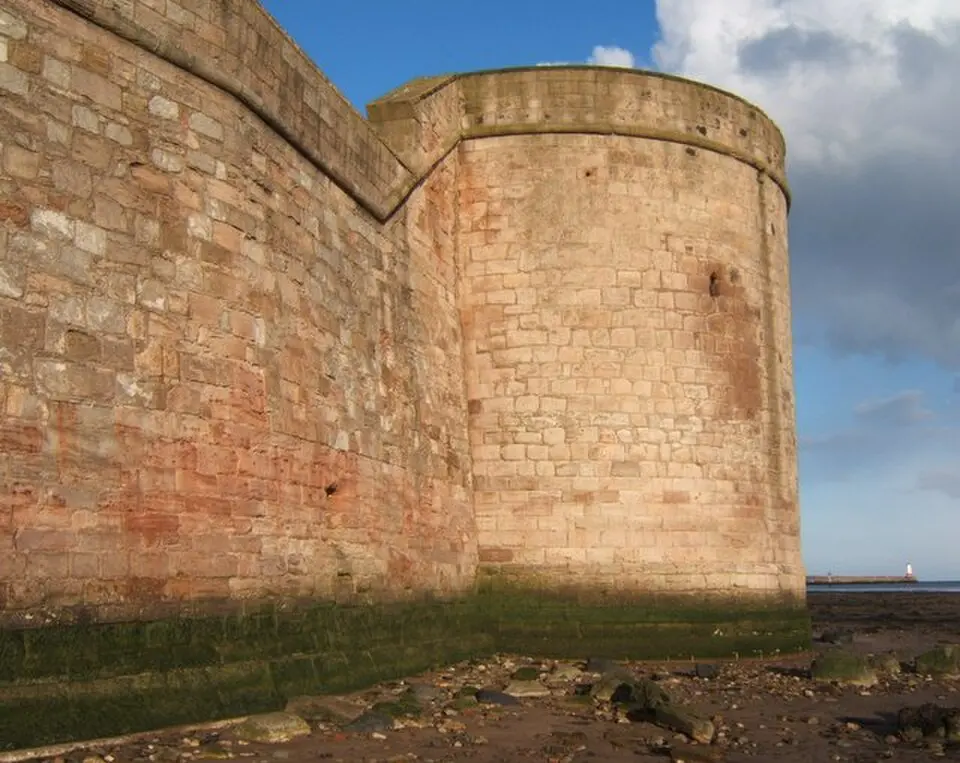 Berwick town walls