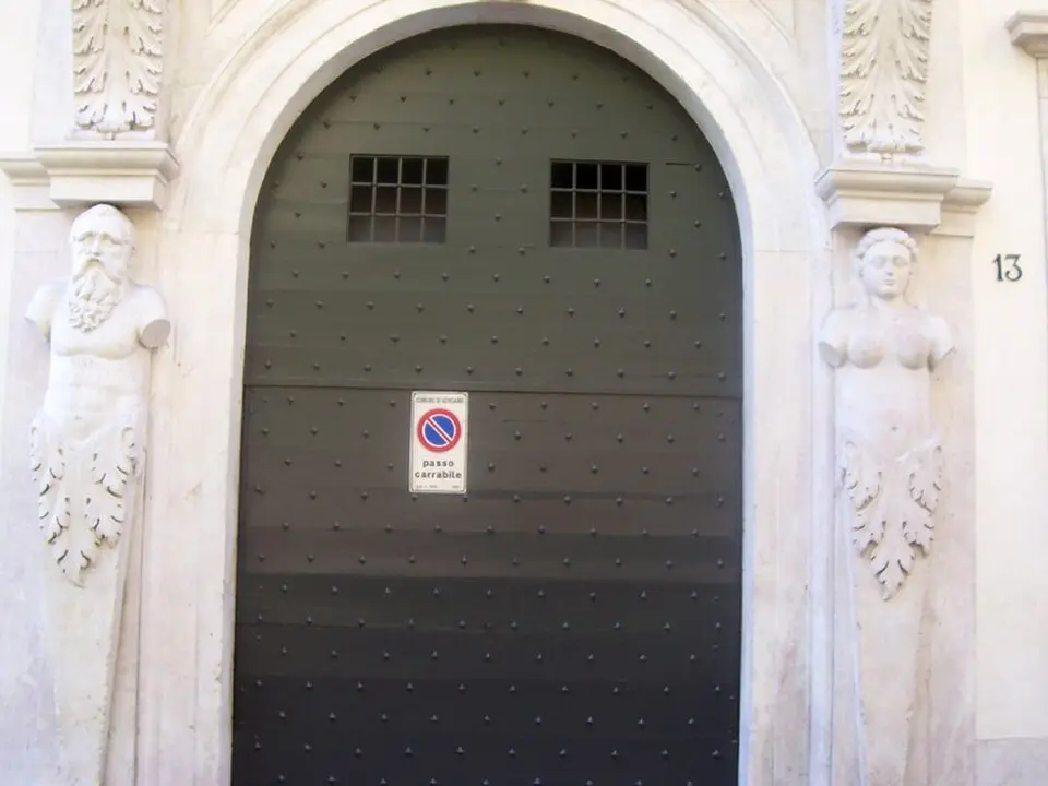 Palazzo Grumelli poi Pesenti