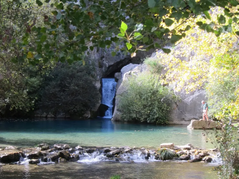 Image: Por los caminos de Málaga · CC BY 2.0 Cueva del Gato