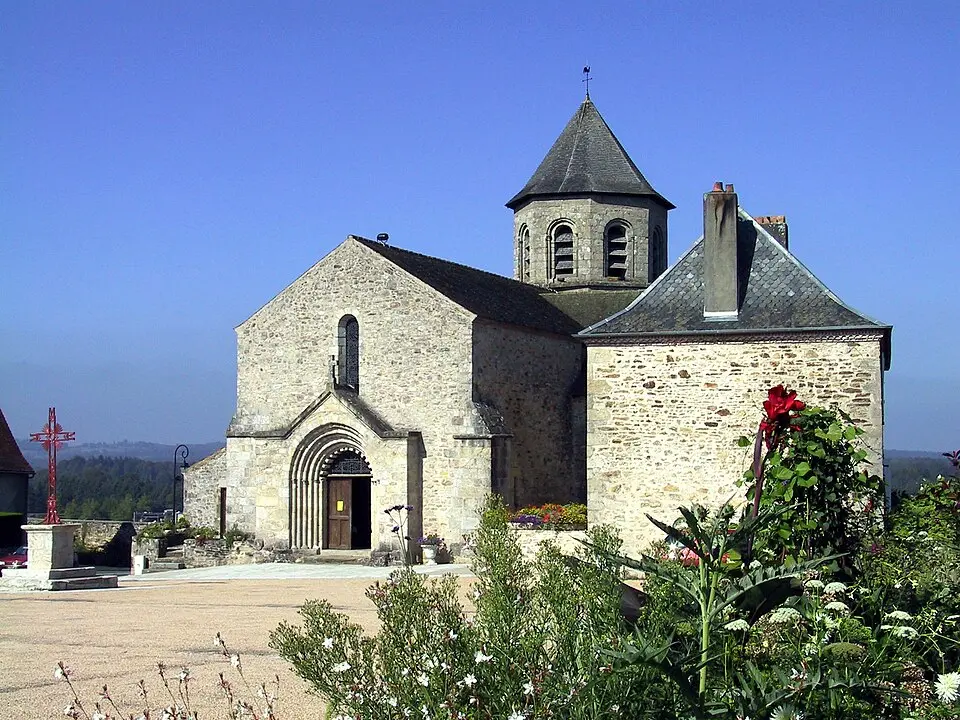 Bild: Fourgeaudg · CC BY-SA 3.0 Ladignac-le-Long