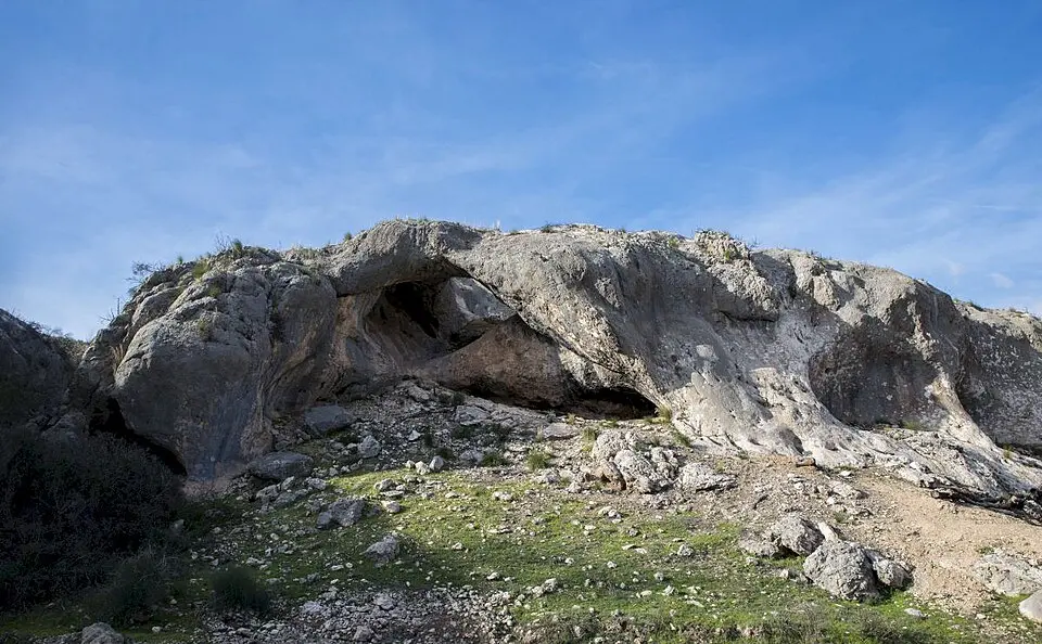 Grotte de l'Arche