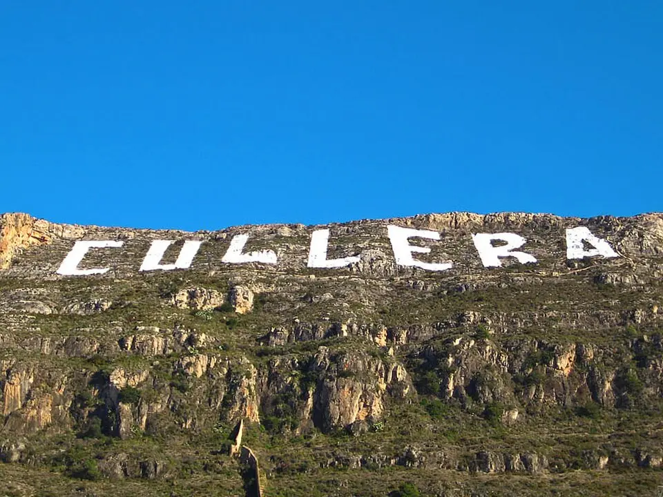 Image: Espencat · Public domain Montaña de Cullera