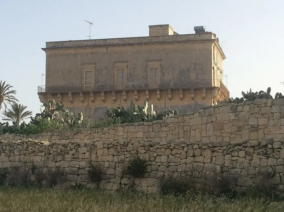 Torri Cumbo