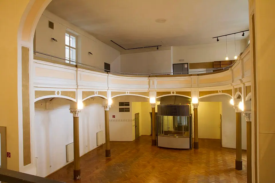 Biedermeiertheater