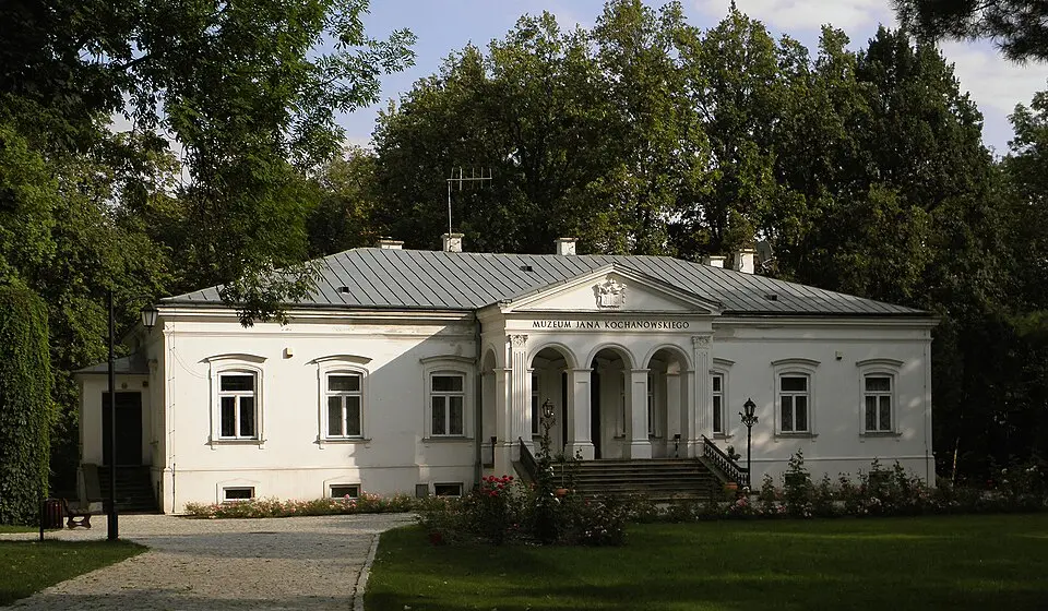 Dwór - Muzeum Jana Kochanowskiego