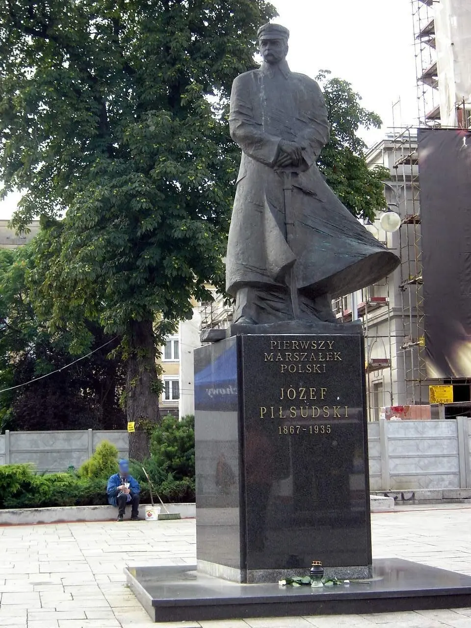 Pomnik Józefa Piłsudskiego na placu Biegańskiego w Częstochowie