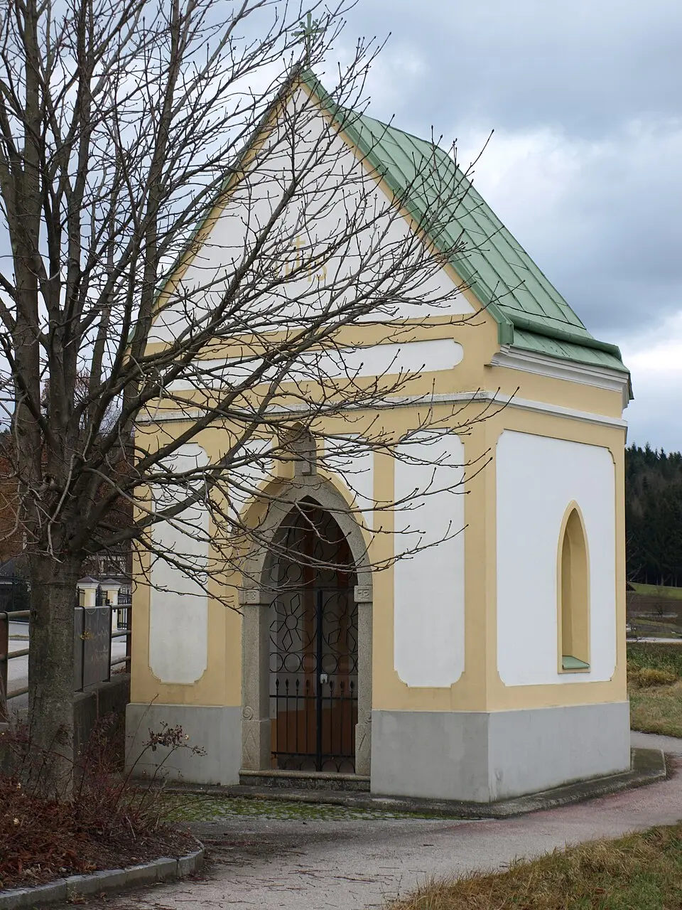 Slika: Grubernst (talk) · CC0 Flur-/Wegkapelle