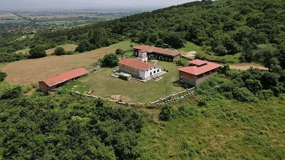 Велушки манастир