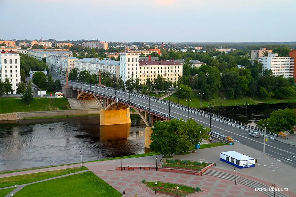 Кіраўскі мост