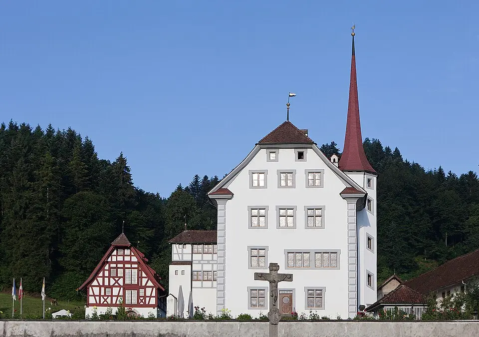 Schloss mit Oekonomiegebäuden