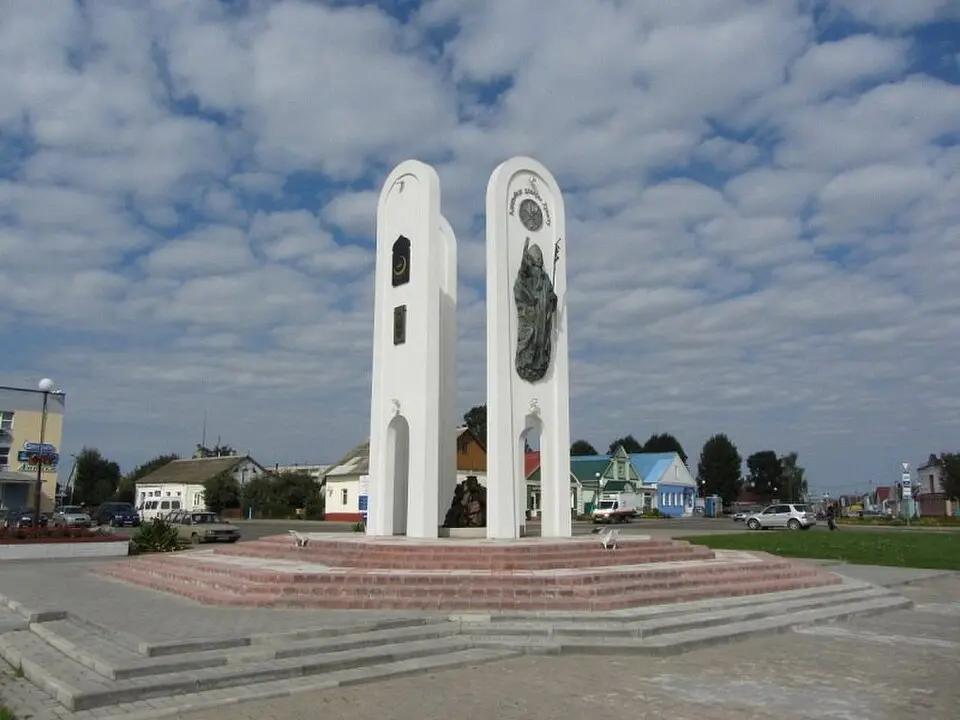 Памятны знак «У гонар дружбы і згоды канфесій Іўеўшчыны»