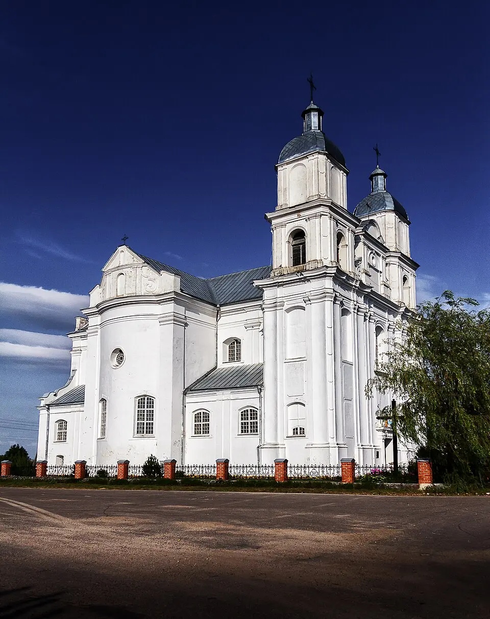 Касьцёл Найсьвяцейшай Тройцы і кляштар дамініканаў