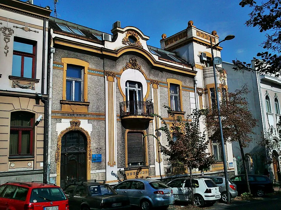 maison de Leona Panajot