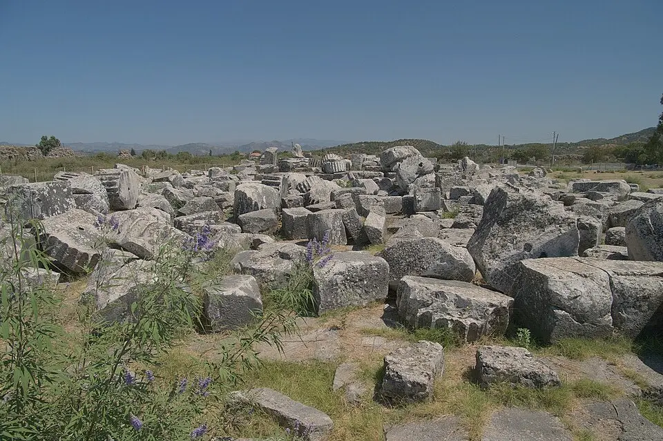 Magnesia ad Maeandrum Artemis Tapınağı