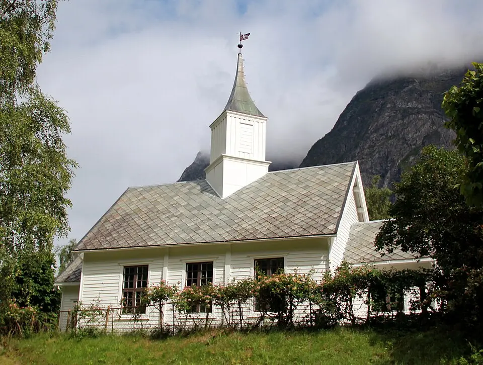 Eikesdal kirke