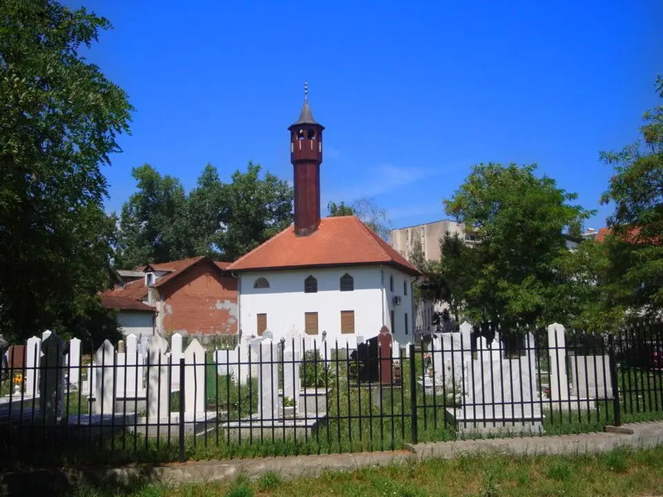 Dolačka džamija
