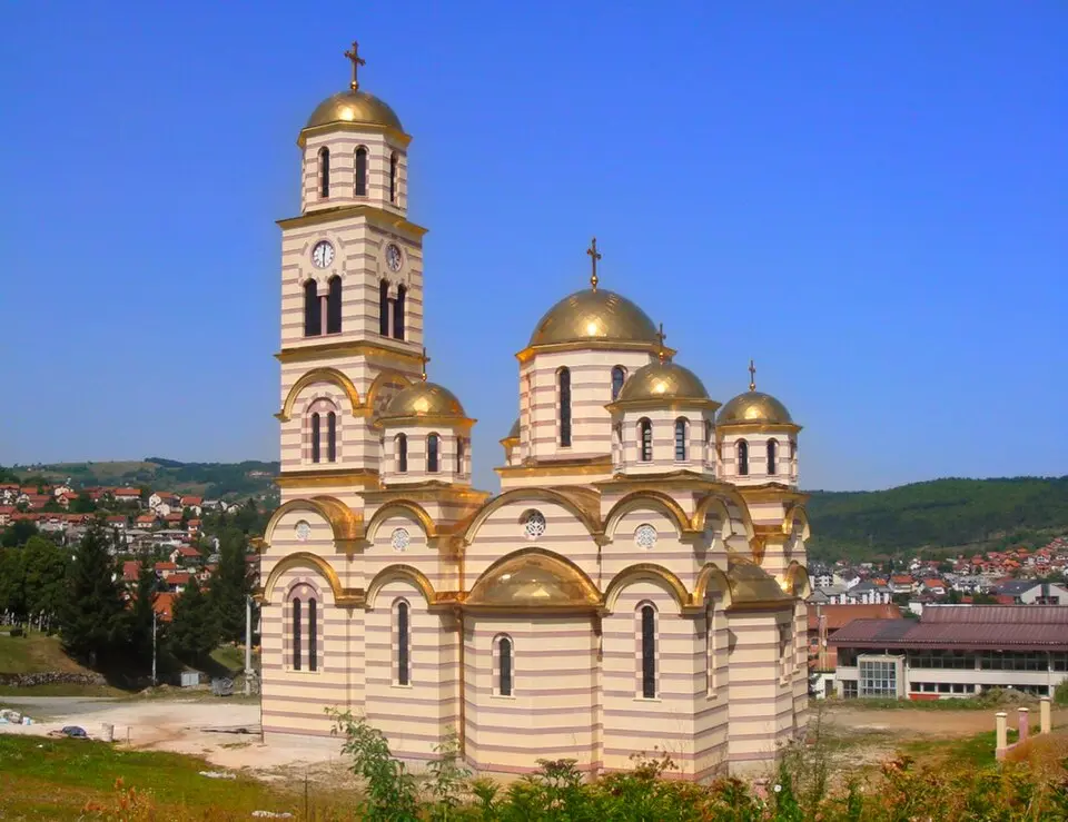 Slika: Rade Nagraisalović · CC BY-SA 3.0 Temple of Saint Sava in Mrkonjić Grad