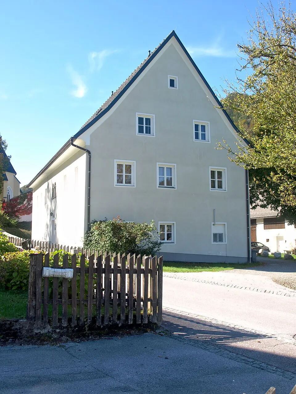 Bild: Grubernst · CC0 Pfarrhof