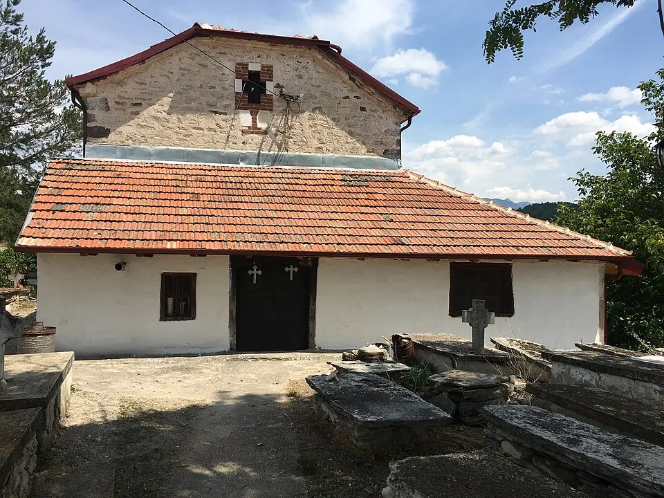 Црква „Успение на Пресвета Богородица“ - Старавина