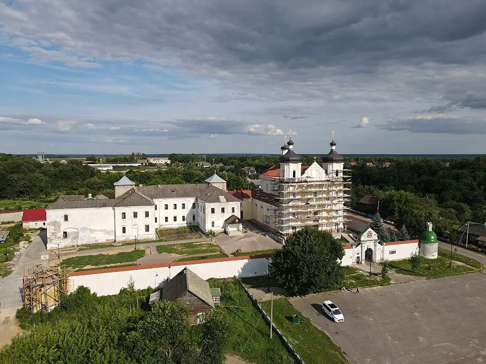 Касьцёл Адведзінаў Найсьвяцейшай Панны Марыі і калегіюм езуітаў