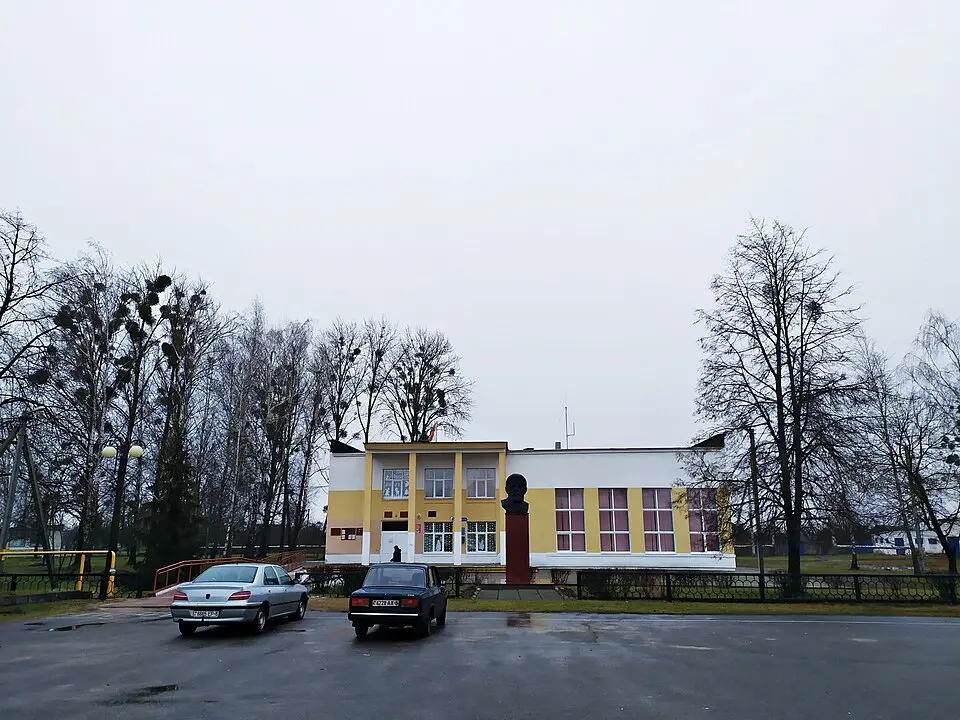 Ясень