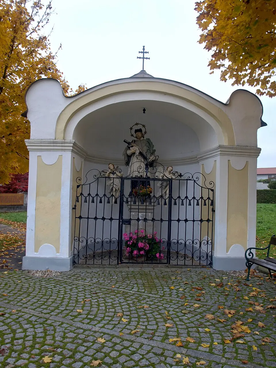 Slika: Grubernst · CC0 Johannes-Nepomuk-Kapelle