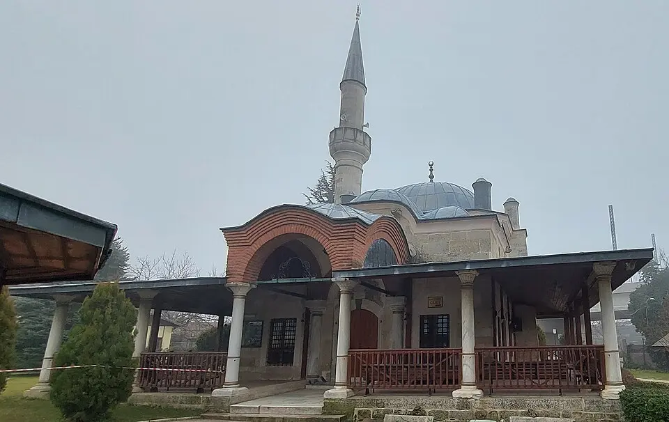 Darülhadis Camii