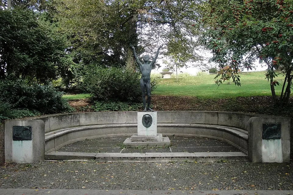 Gottfried-Schwab-Denkmal