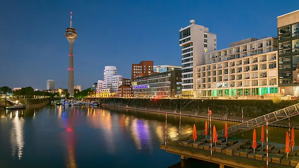 Image: Jorge Franganillo · CC BY 4.0 Düsseldorf Hafen