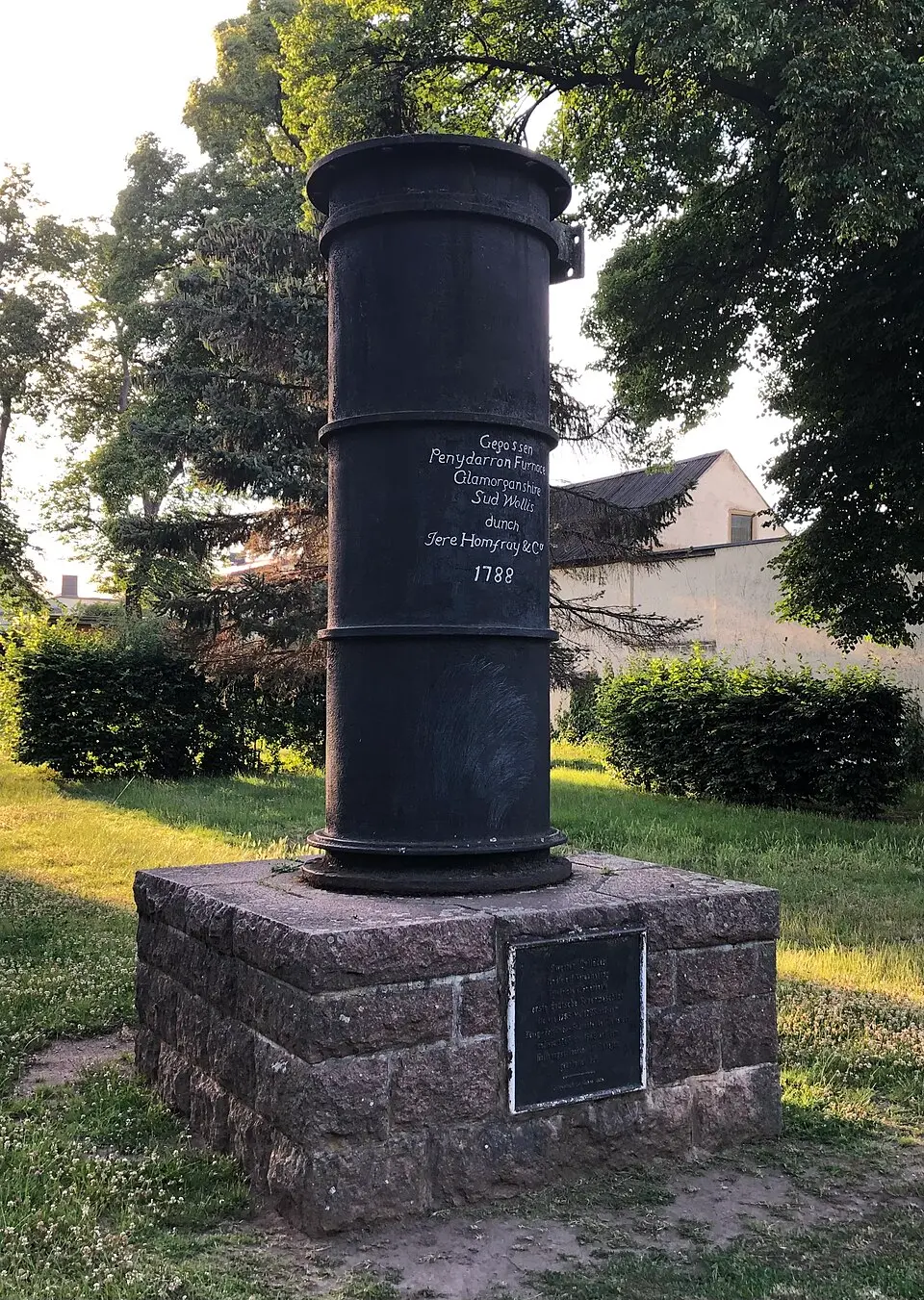 Denkmal für die erste deutsche Dampfmaschine bei Burgörner