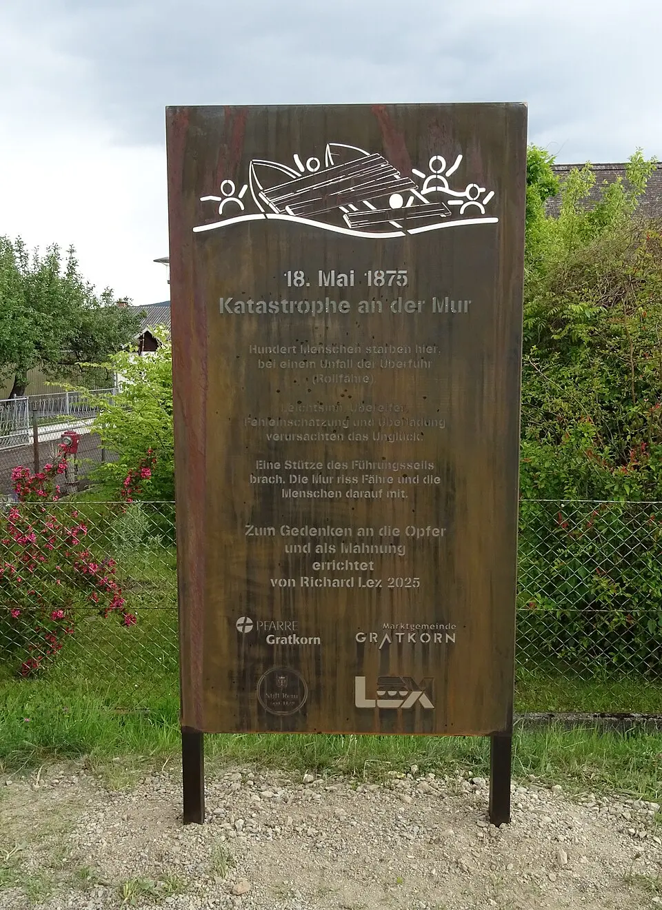 Denkmal an das Fährunglück von 1875