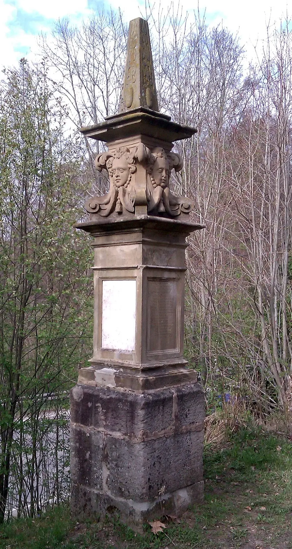 Image: dealerofsalvation · CC BY-SA 3.0 Denkmal für Veit Demmler